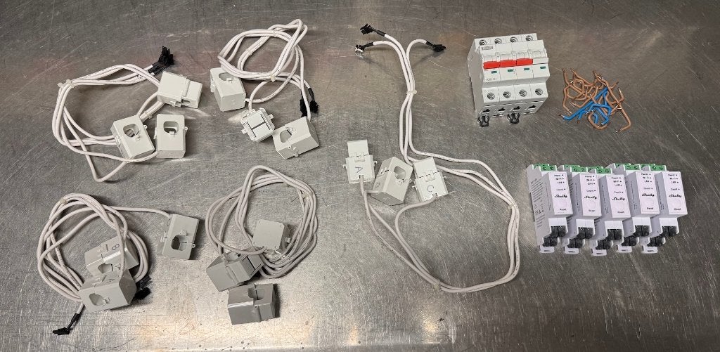 5x Shelly Pro 3EM-400 energiemeters, Teco C10 3fase zekering, Enlèvement ou Envoi, Comme neuf