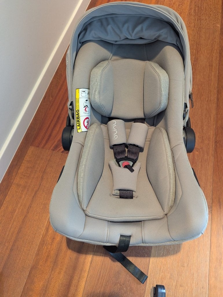 Nuna Pipa Next autostoel + isofix base + autospiegel, Enfants & Bébés, Sièges auto, Comme neuf, Autres marques, 0 à 13 kg, Isofix