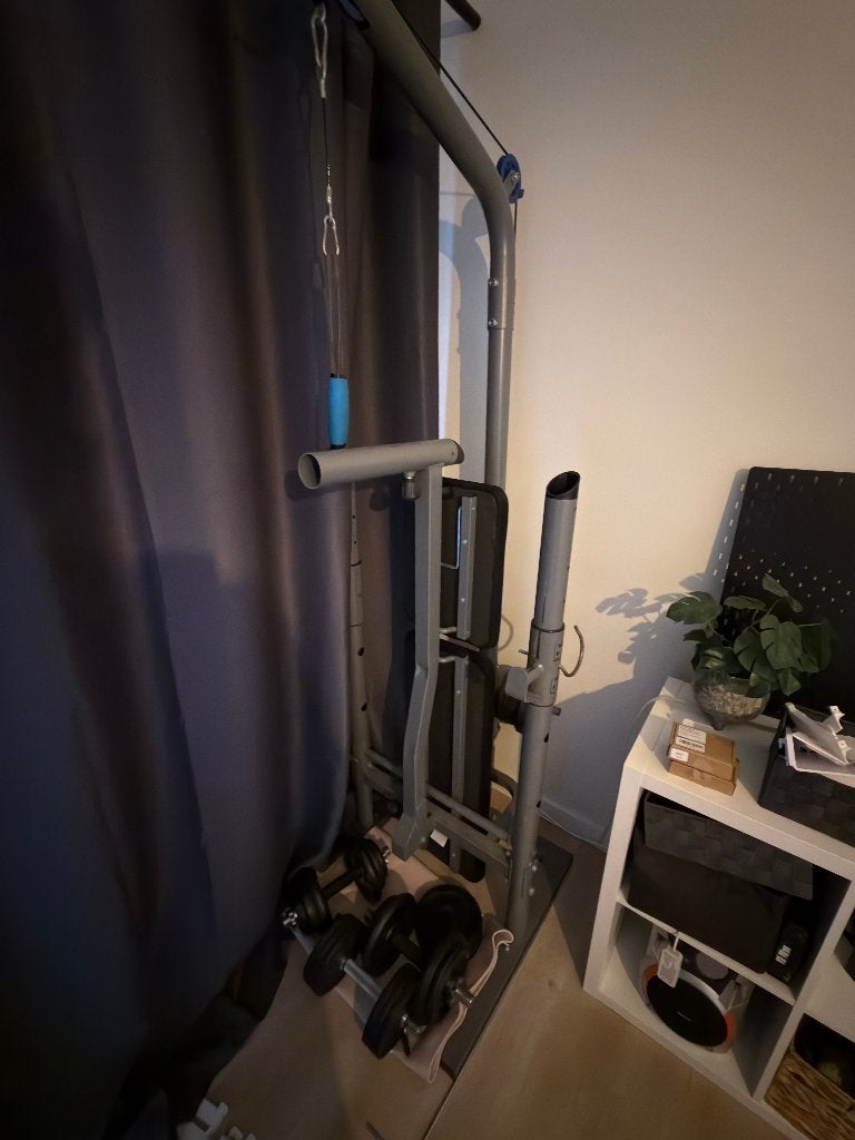 Domyos halterbank + halterset in koffer – zelf ophalen, Enlèvement, Utilisé, Dos, Set d’haltères