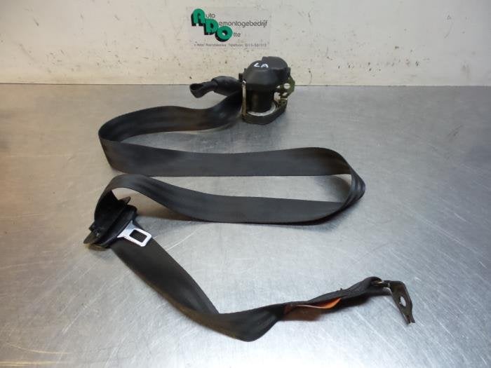 Ceinture de sécurité arrière gauche d'un Volkswagen Golf, Autos : Pièces & Accessoires, Habitacle & Garnissage, Volkswagen, Utilisé