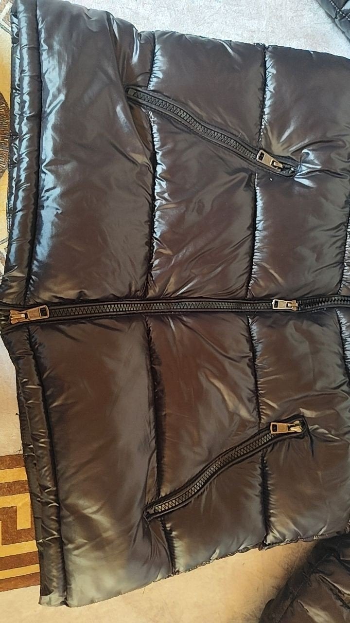 Een Moncler jas te koop Geen scheur, Kleding | Heren, Jassen | Winter, Ophalen of Verzenden