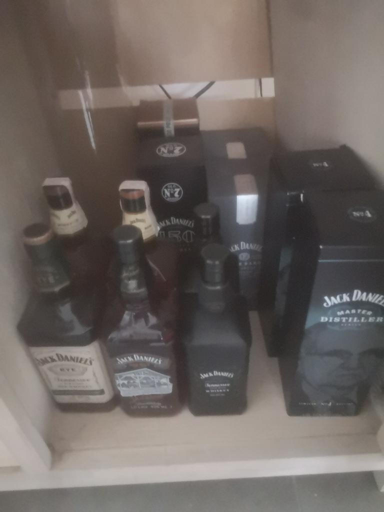 Jack daniels dringend weg, Ophalen