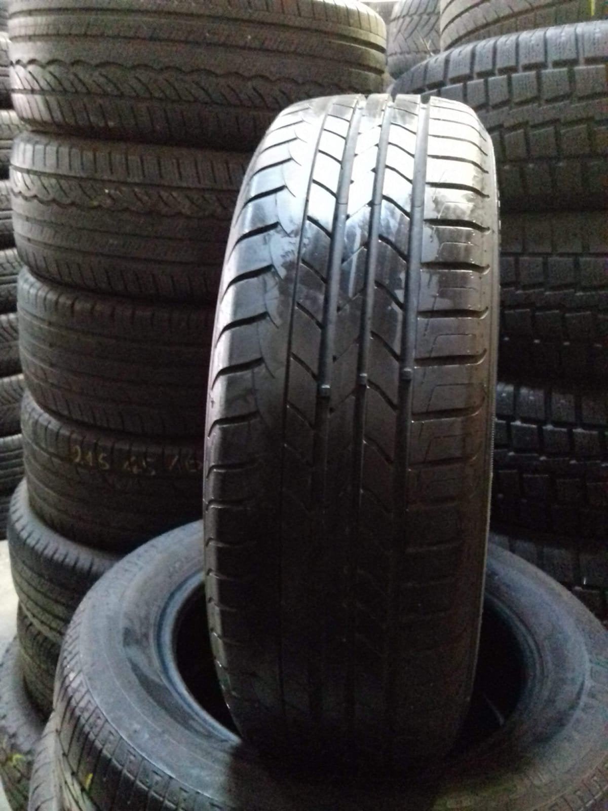 17565r15 175 65 r15 175/65/r15 Bridgestone avec montage, Enlèvement ou Envoi