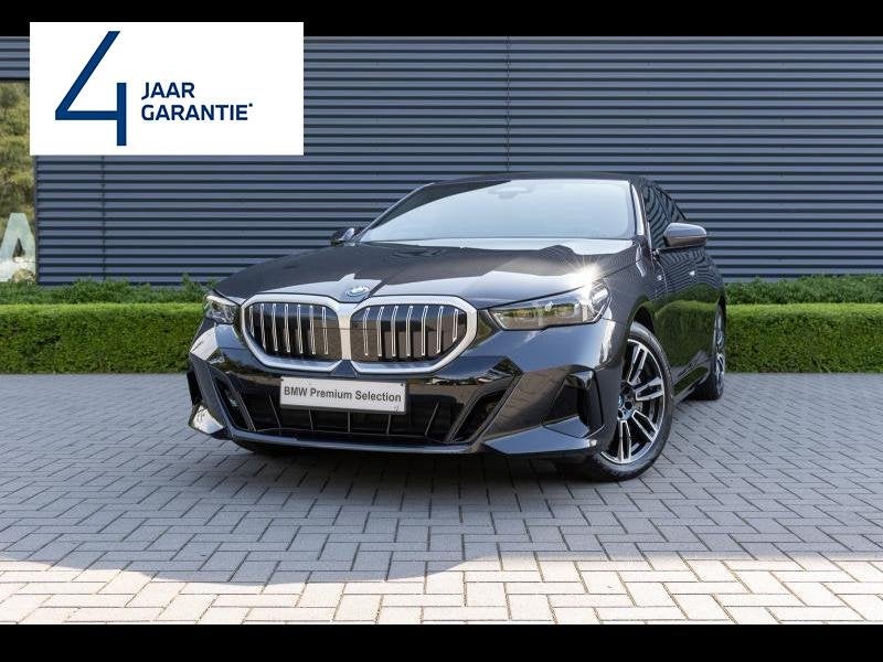 BMW Serie 5 550 e xDrive Berline, Auto's, BMW, Automaat, Euro 6, Elektrische stoelverstelling, 489 pk