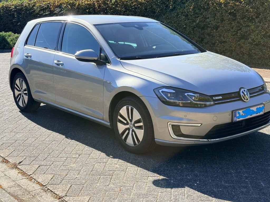 Volkswagen e-Golf (Facelift 35.8 kWh) 2017, Auto's, 0 cilinders, Zwart, 0 kg, Elektrisch