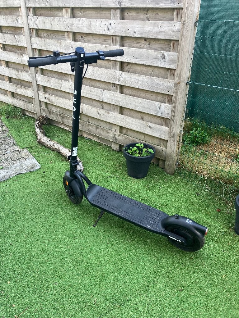 Elektrische step PURE air - lees omschrijving, Enlèvement, Utilisé, Step électrique (E-scooter), Pure