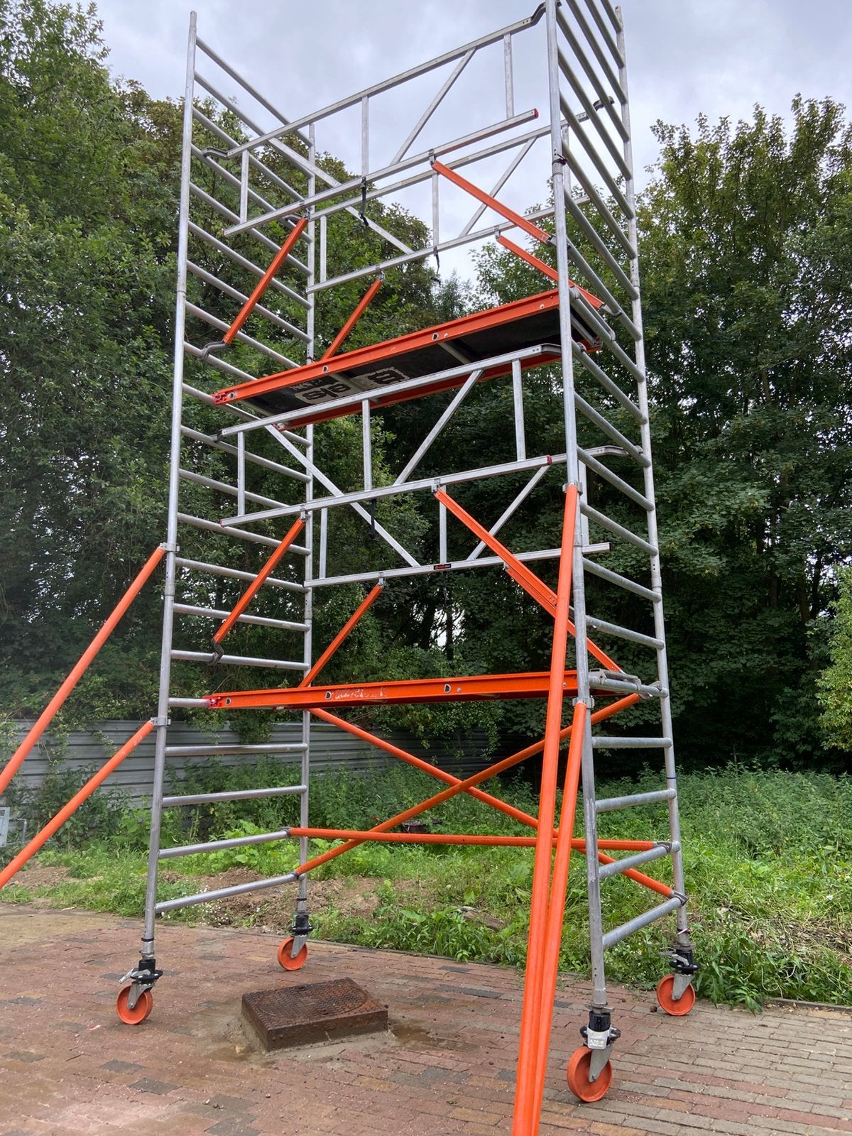 Te huur rolsteiger 8.20 meter hoog, Enlèvement ou Envoi, Comme neuf