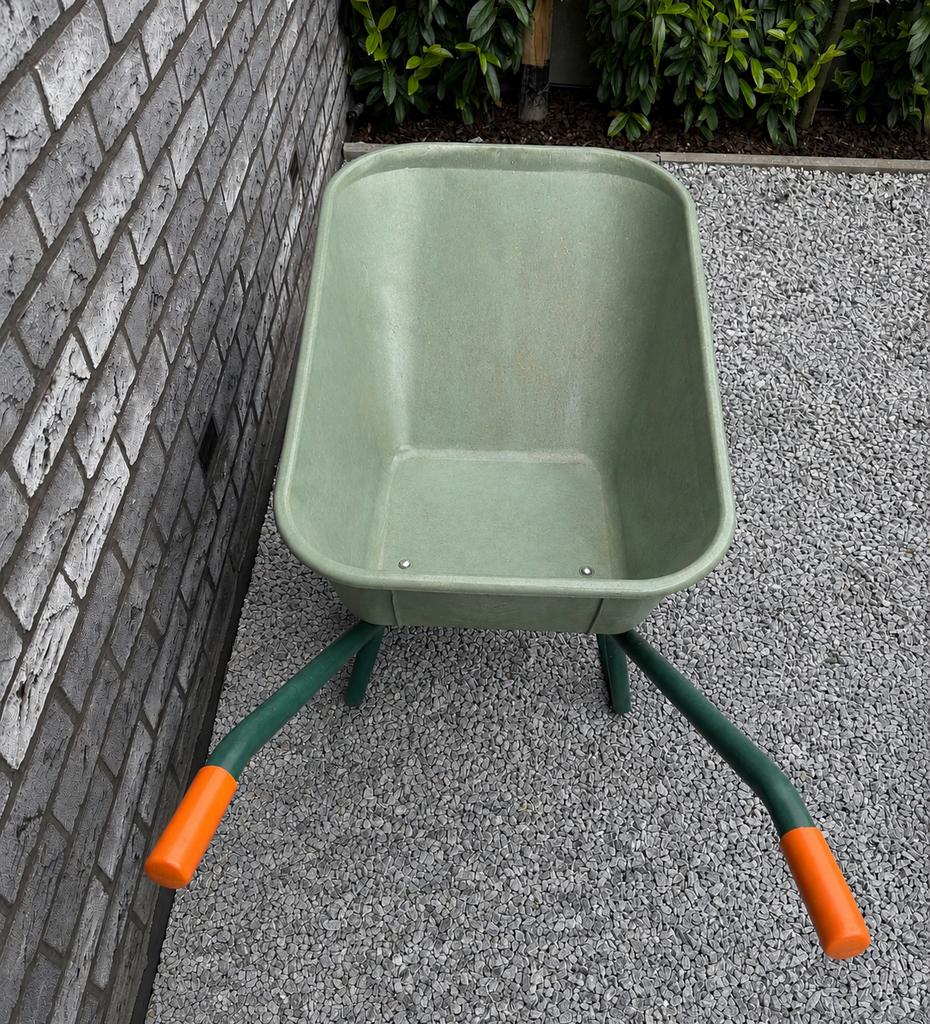 Groene kruiwagen, Ophalen, Zo goed als nieuw