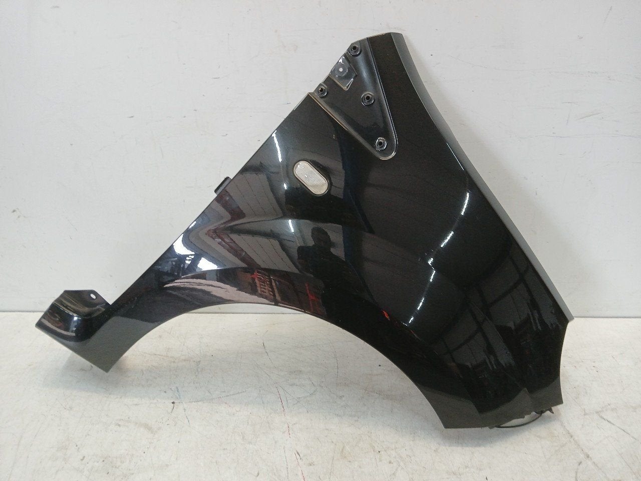 Spatbord rechts voor Renault Twingo, Onderdelen@venauto.nl, Van der Ven Autorecycling B.V., Ettenseweg 76, 4706 PB Roosendaal, The Netherlands