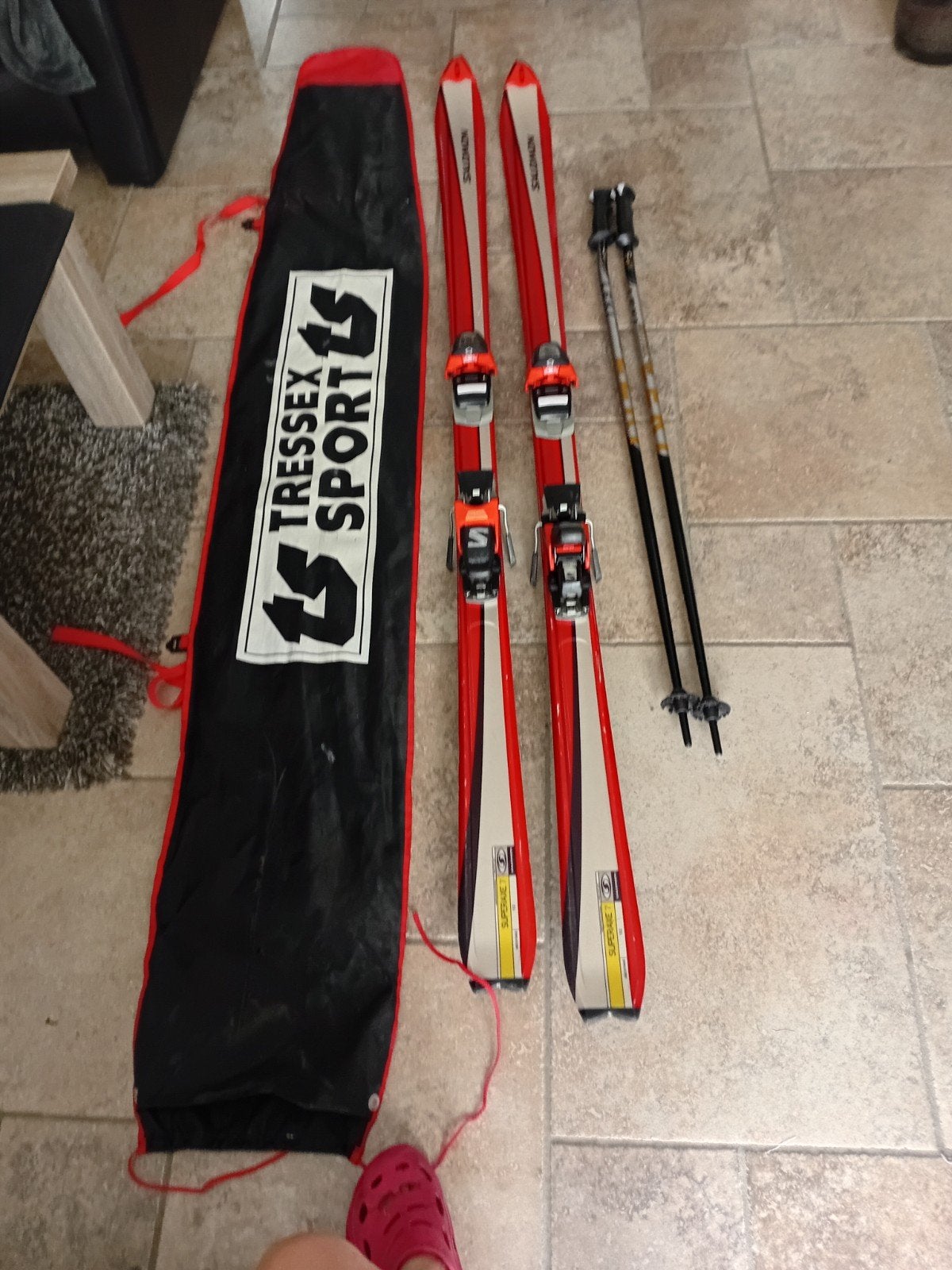 ciel de sport et de fitness, Sports & Fitness, Enlèvement, Ski, Skis