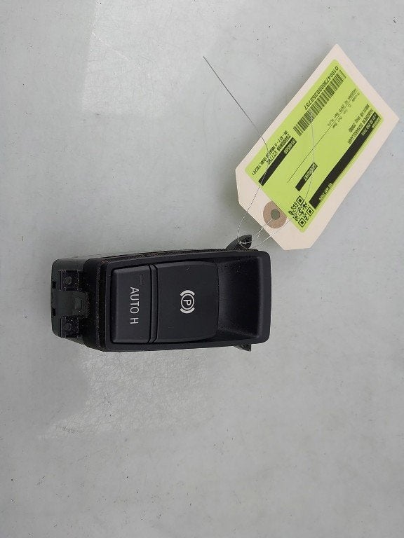 COMMUTATEUR FREIN A MAIN ELECTRIQUE BMW X6 (E71 / E72), Utilisé, BMW, Petuelring 130
80809  München, DE, Bayerische Motoren Werke AG