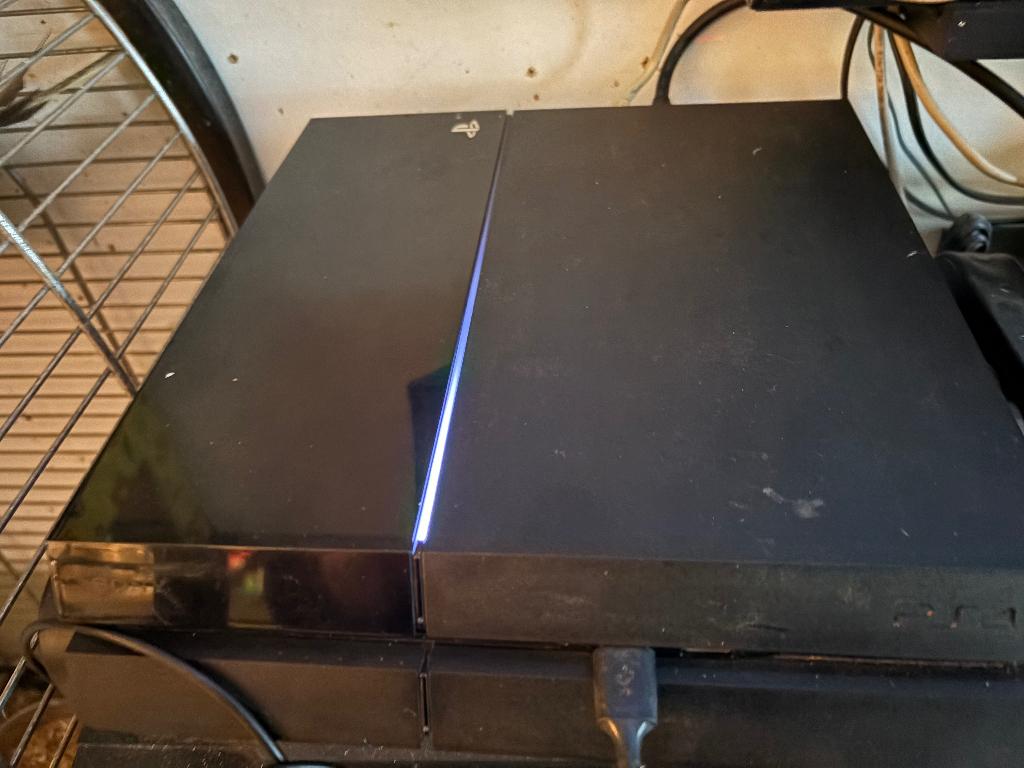 Ps4, Enlèvement