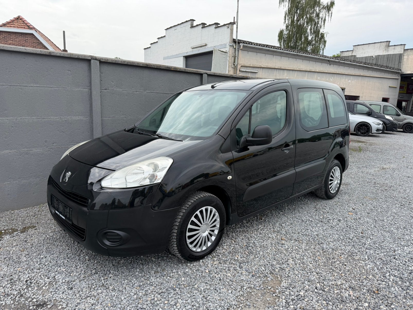 PEUGEOT PARTNER , AIRCO,CRUISE, Euro 5, Zwart, Bedrijf, Overige carrosserie
