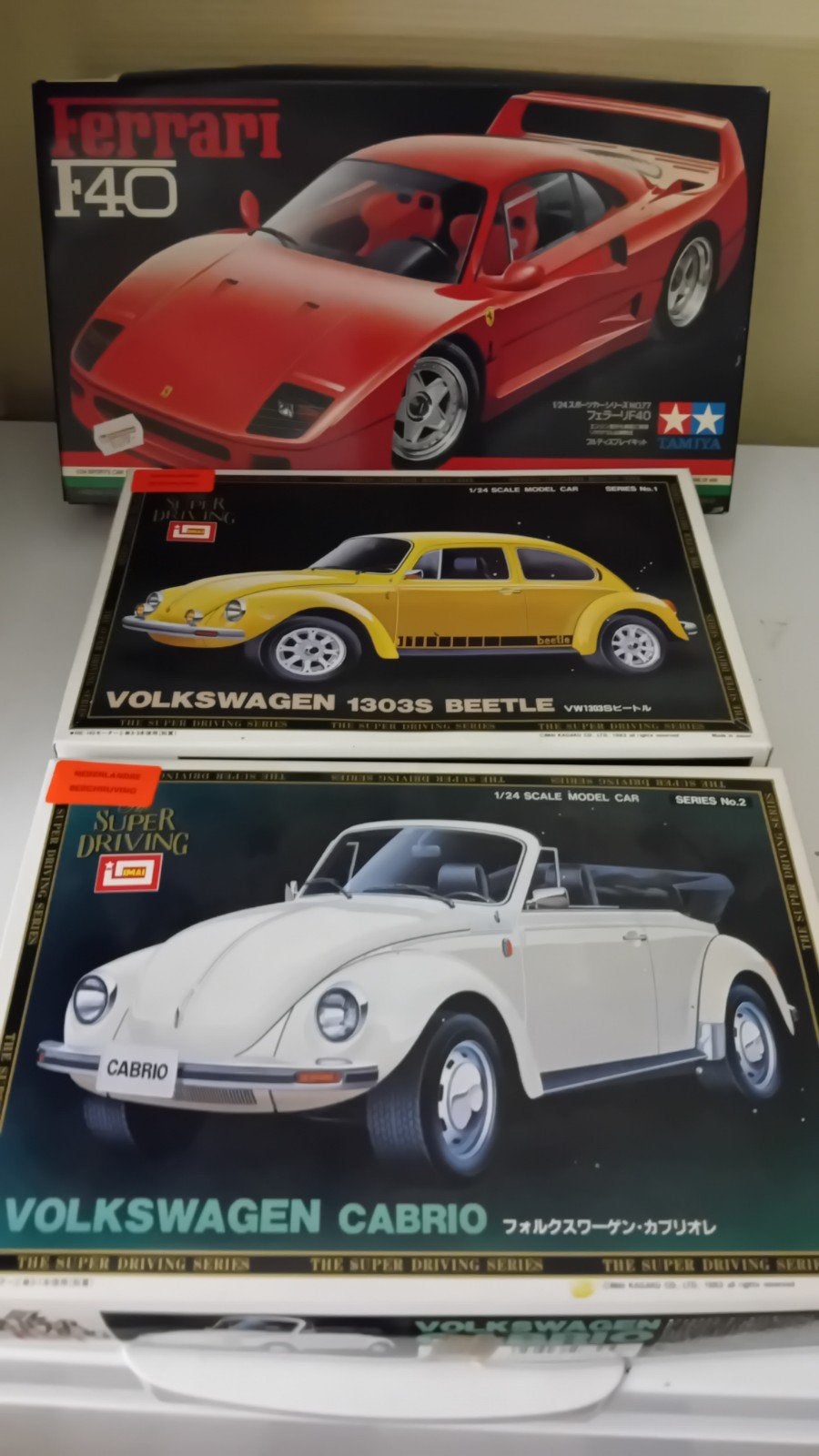 3 kits de construction inachevés. 2 scarabées et 1 Ferrari., Hobby & Loisirs créatifs, Modélisme | Voitures & Véhicules, Enlèvement ou Envoi