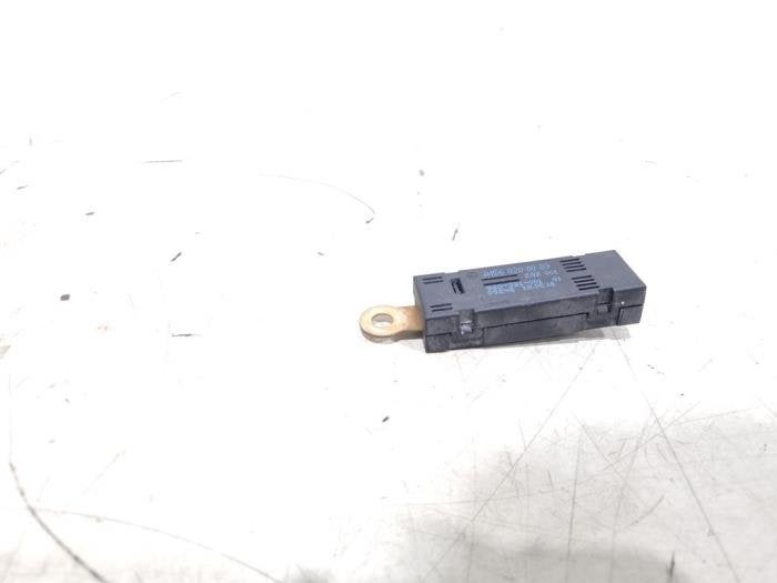 Antenne amplificateur d'un Mercedes C-Klasse, 3 mois de garantie, Utilisé, -, -