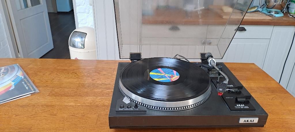 Akai AP-306 quartz dd platenspeler, in topstaat, Audio, Tv en Foto, Platenspelers, Automatisch, Ophalen of Verzenden, Zo goed als nieuw