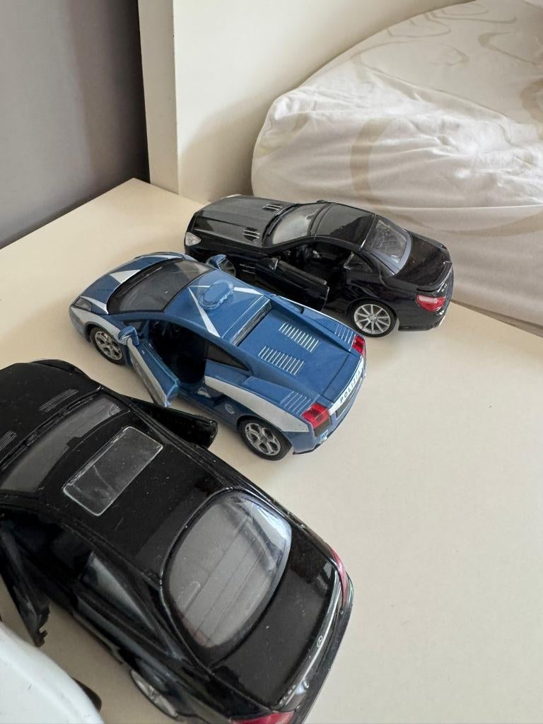 lot modelcar bbuargo/maisto 1:24, Hobby & Loisirs créatifs, Voitures miniatures | 1:24, Enlèvement ou Envoi, Utilisé, Voiture