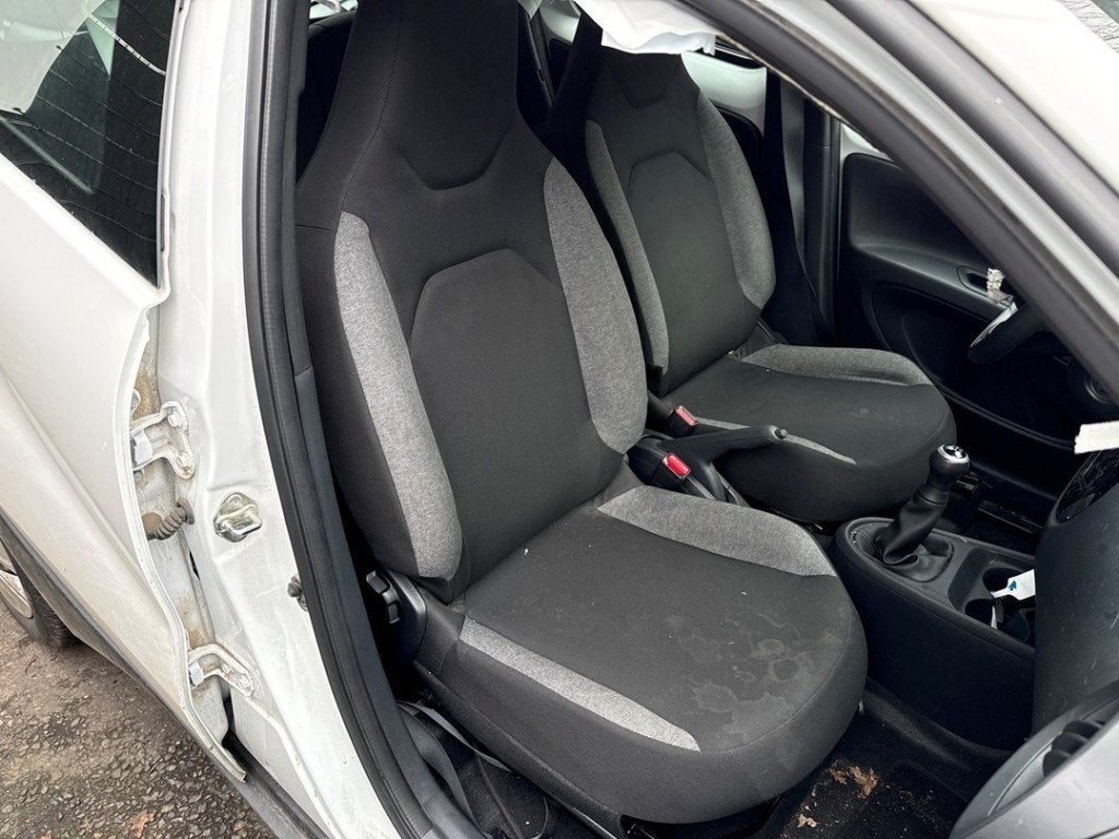 STOEL RECHTS VOOR Toyota Aygo X (01-2021/-), Gebruikt, Kundenbetreuung@toyota.de, Toyota, Toyota-Allee 2
50858  Köln, DE