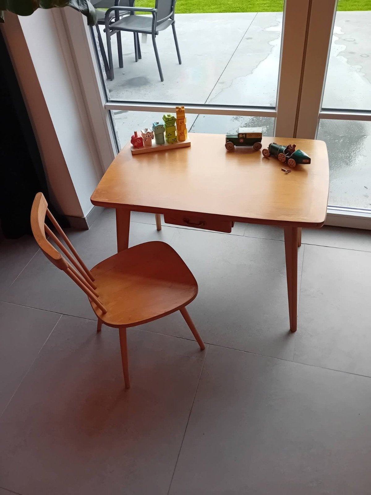 Houten bureau- en stoelset voor kinderen (3-5 jaar), Ophalen