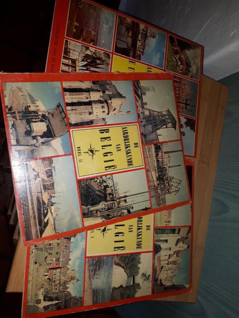 3 oude boeken aardrijkskunde Europa kuifjes bon, Antiek en Kunst, Curiosa en Brocante, Ophalen of Verzenden