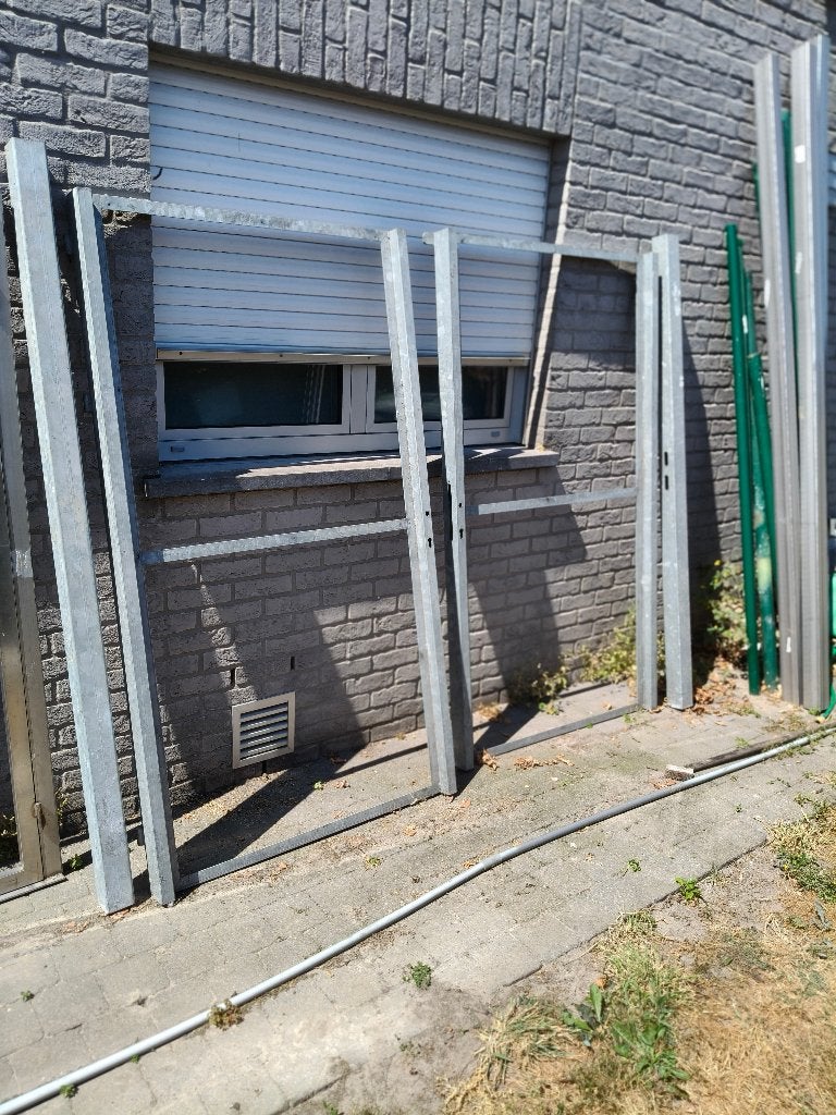 portail double avec poteaux galvanisés, encore à couvrir, Enlèvement, Utilisé, Fer