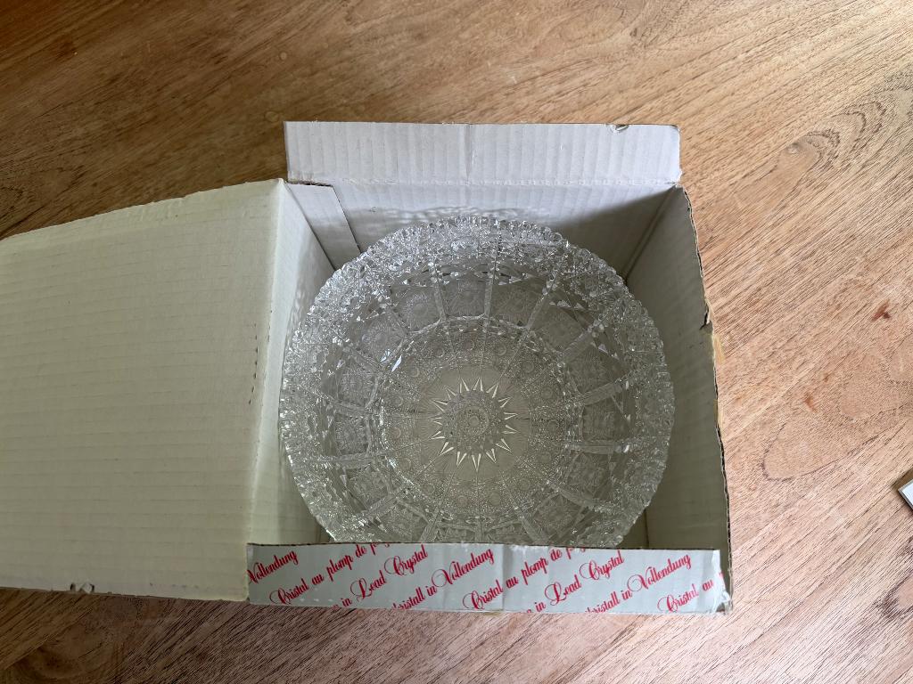 Bol en cristal, Enlèvement