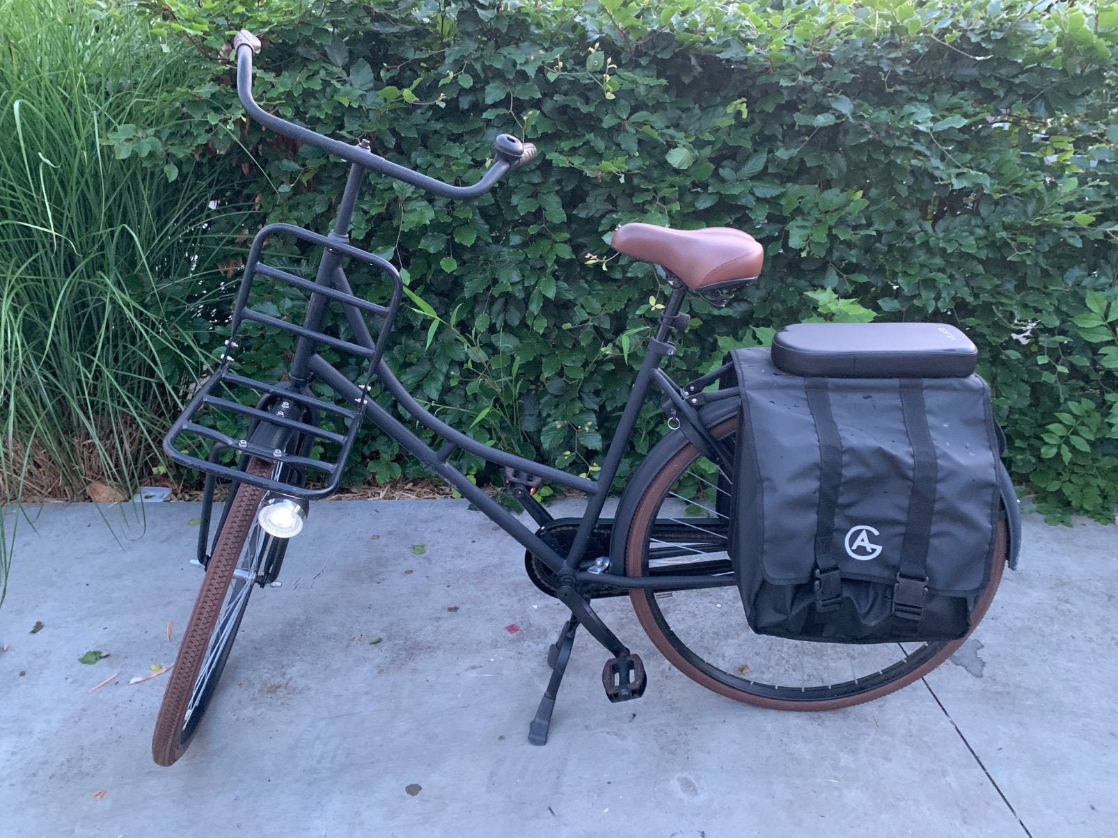 Transportfiets met voordrager en dubbele fietstassen, Ophalen of Verzenden, Zo goed als nieuw