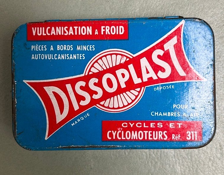 Boîte métal vintage DISSOPLAST Réf. 311, Collections, Boîte en métal, Enlèvement, Utilisé