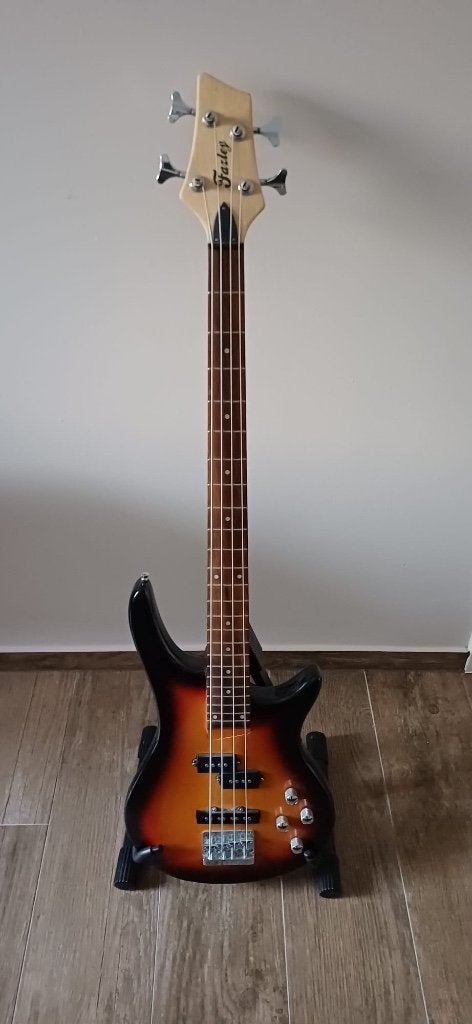 Fazley Modern Series FMB418 Sunburst elektrische basgitaar, Muziek en Instrumenten, Snaarinstrumenten | Gitaren | Bas, Ophalen