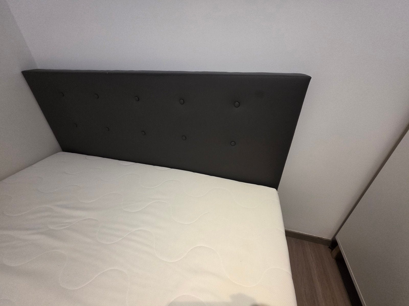 Boxspring, Maison & Meubles, Chambre à coucher | Lits boxsprings, Noir, Comme neuf, Enlèvement, 200 cm