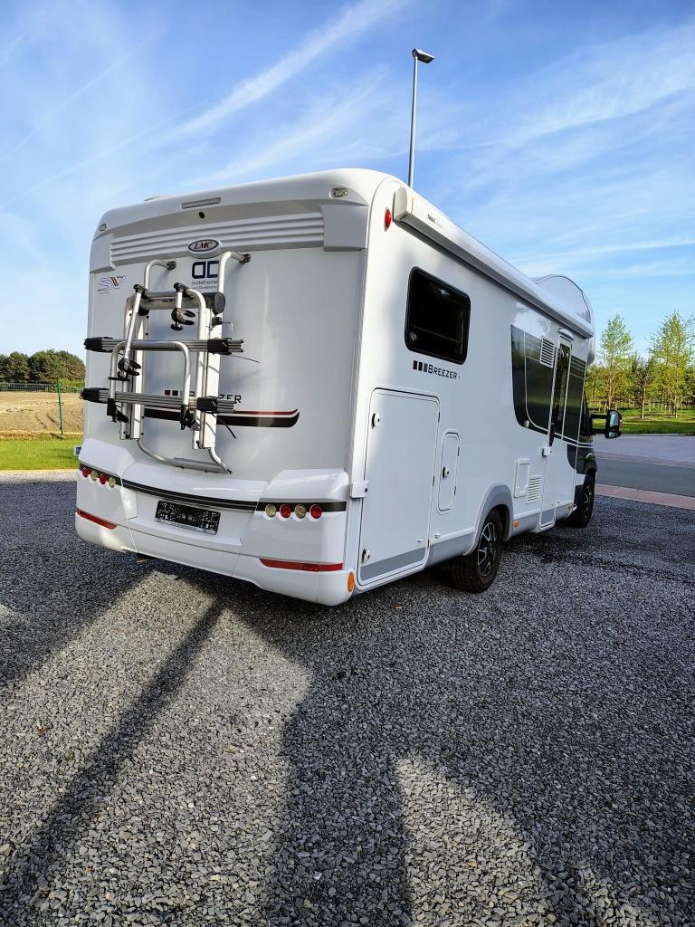 LMC Breezer H737 G Half-Integraal - 4 slaapplaatsen, Caravans en Kamperen, 7 tot 8 meter, Bedrijf, Afzuigkap, Half-integraal
