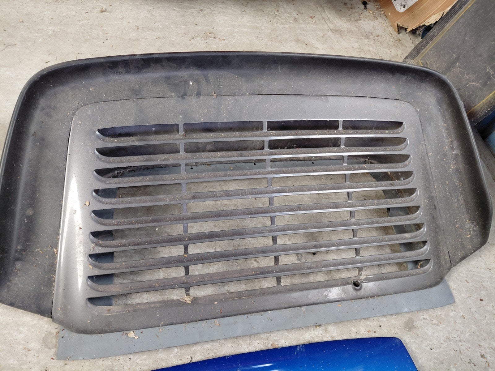 spoiler Porsche, Offres d'emploi