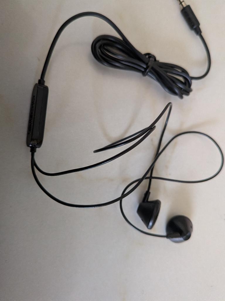 Nieuw : Alcatel earphone, Ophalen of Verzenden, Nieuw, In gehoorgang (in-ear), Overige merken