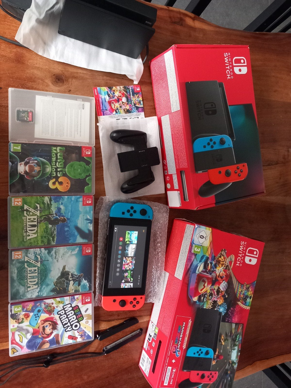 Nintendo Switch Mariokart Deluxe 8, Consoles de jeu & Jeux vidéo, Avec 1 manette, Enlèvement, Utilisé, Switch Original