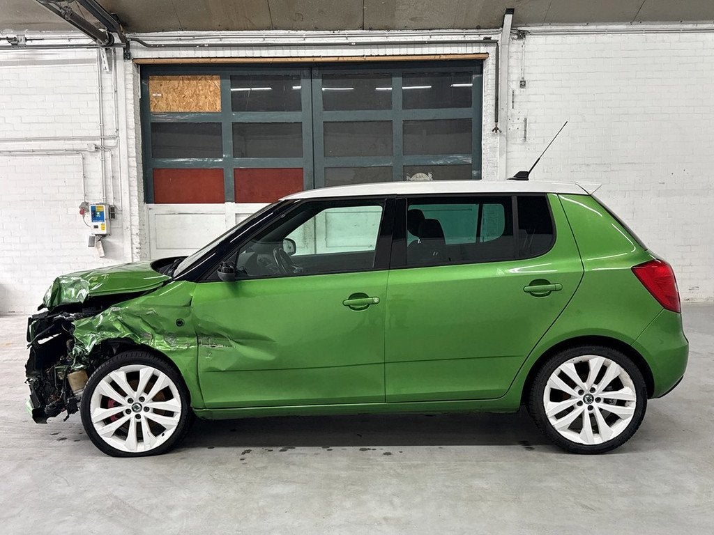 Skoda Fabia 1.4 TSI RS | Cruise | Airco | Stoelverwarming, Auto's, Euro 5, Gebruikt, 4 cilinders, 180 pk