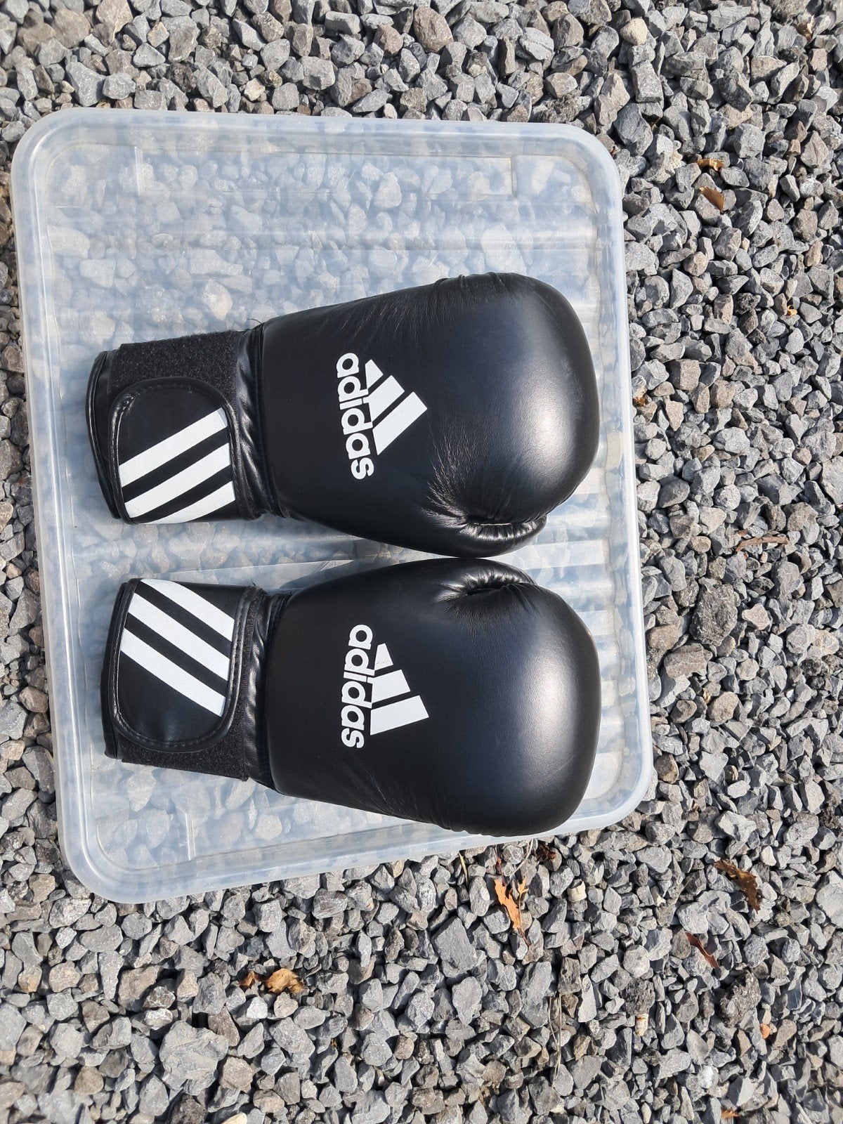 bokshandschoenen zwart Adidas zwart, Sport en Fitness, Boksen, Ophalen, Zo goed als nieuw, Bokshandschoenen