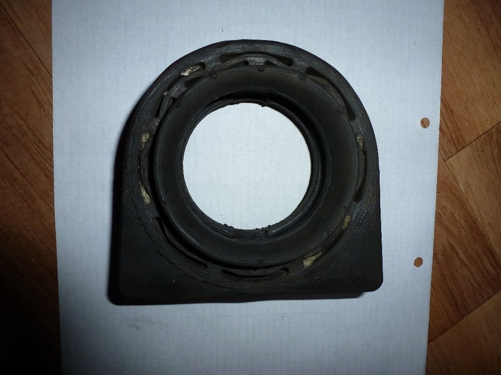 Tussenlager cardan ford transit jaren 70/80 83bg 4812, Autos : Pièces & Accessoires, Freins & Transmission, Ford, Pièces Oldtimer ou Ancêtre