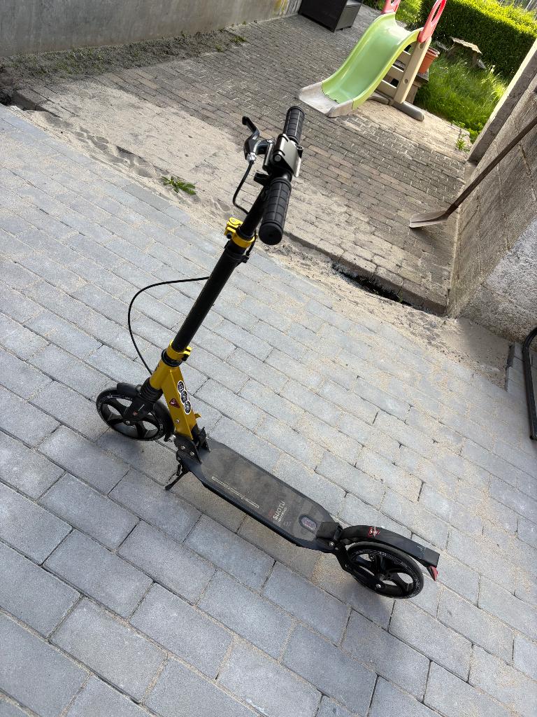 Step kinderen, Fietsen en Brommers, Ophalen, Gebruikt, Gewone step, Suotu scooter