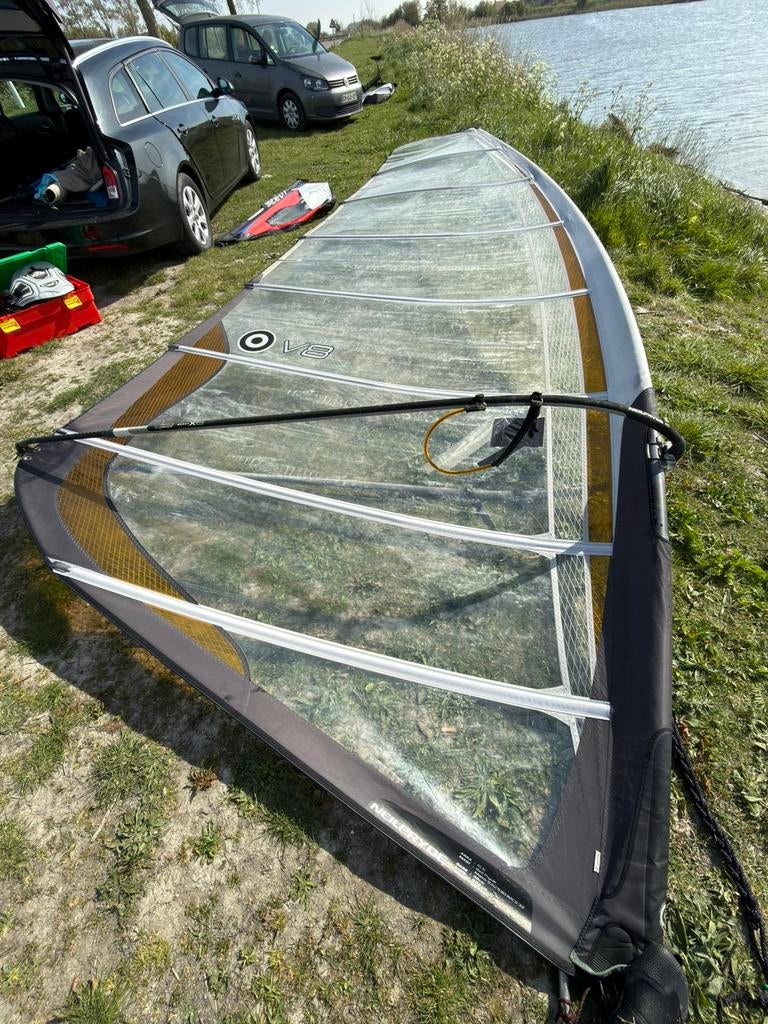 Windsurfzeil Neilpryde 10,5, Watersport en Boten, Windsurfen, Ophalen, 300 cm of meer, Zeil, Gebruikt