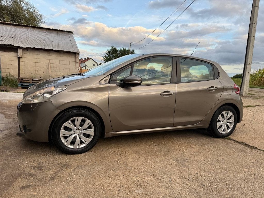 Peugeot 208 1.2 essence, homologuée depuis 2 ans., Autos, Euro 5, Achat, Entreprise, Boîte manuelle