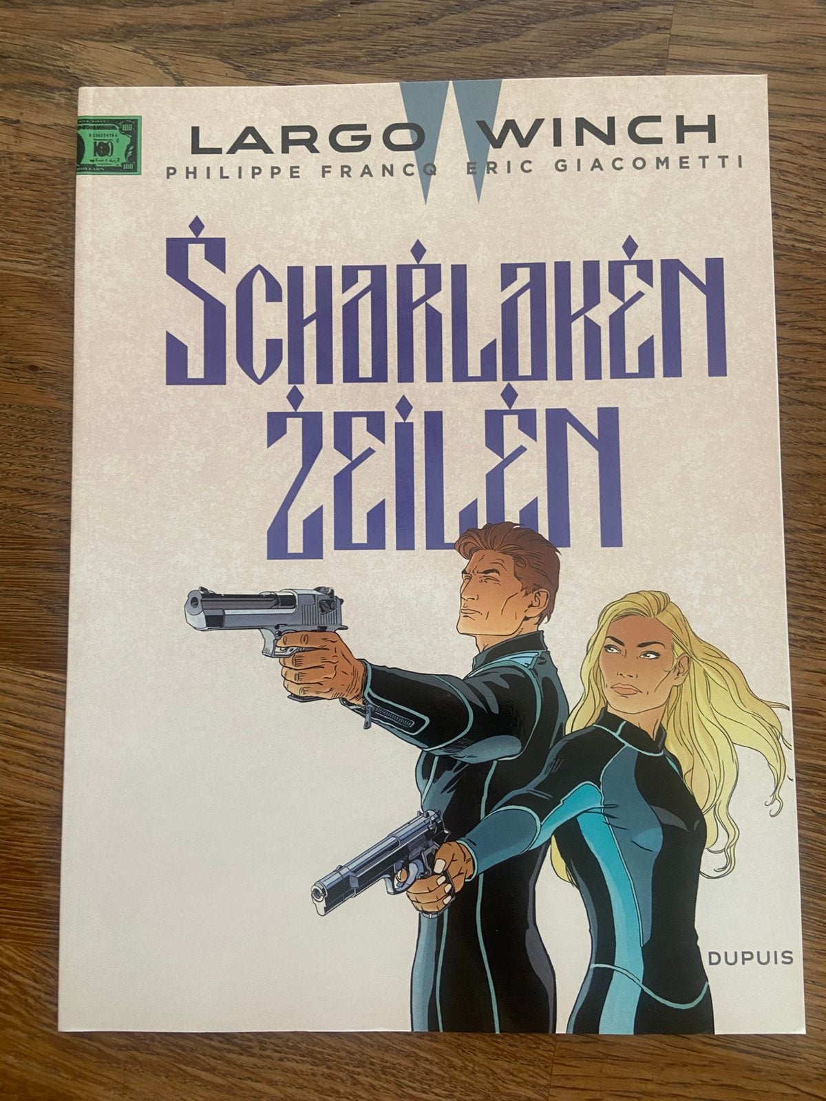 Largo Winch 22 Scarlaken zeilen, Ophalen of Verzenden, Zo goed als nieuw