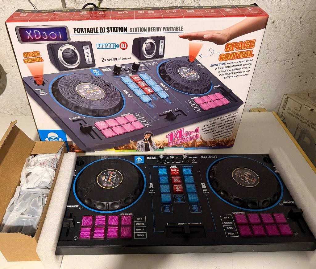 Dj station Xd301, Muziek en Instrumenten, Ophalen, Zo goed als nieuw, Dj-set, Overige merken