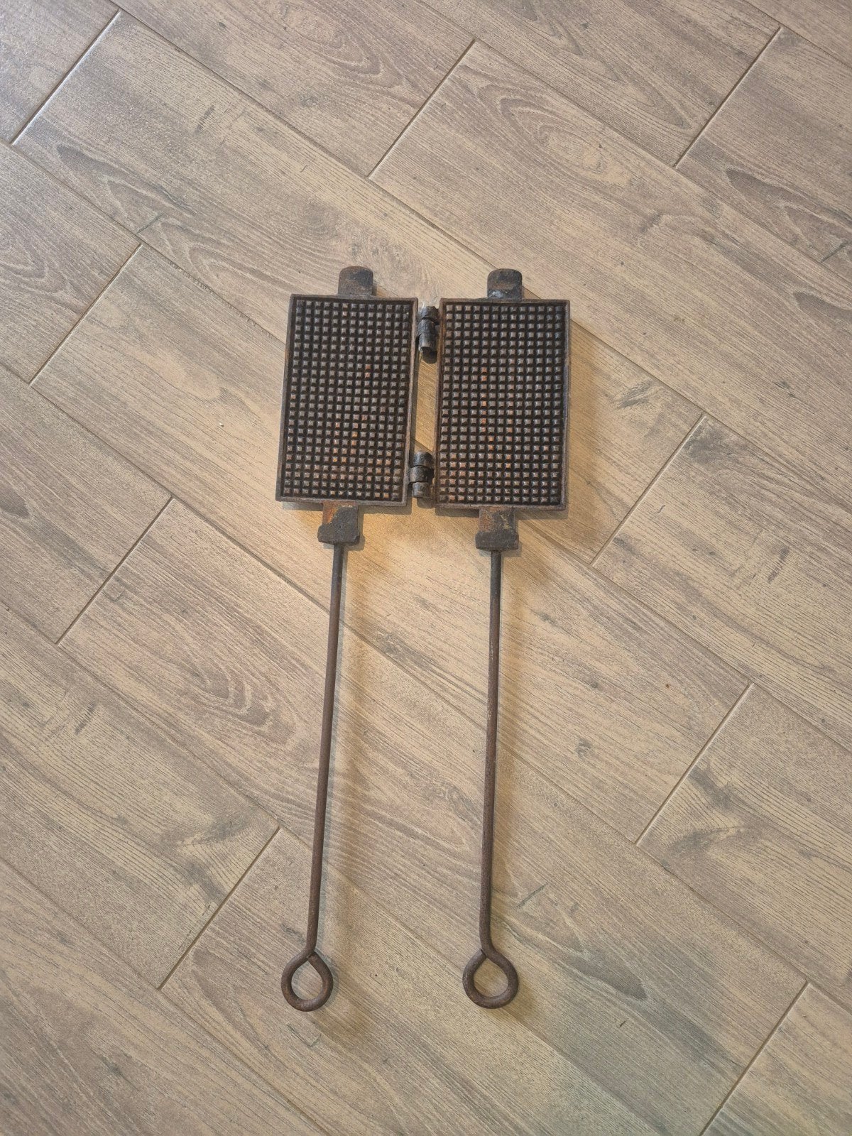 Waffelijzer, doe een leuk bod, Antiek en Kunst, Ophalen