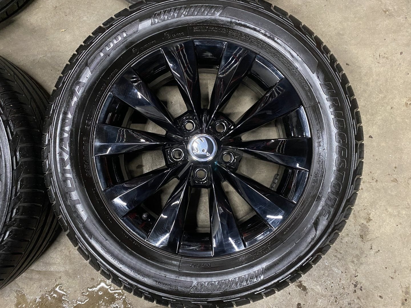 16 inch originele velgen + zomerbanden Skoda Karoq, Pneus et Jantes, 215 mm, 16 pouces, Véhicule de tourisme