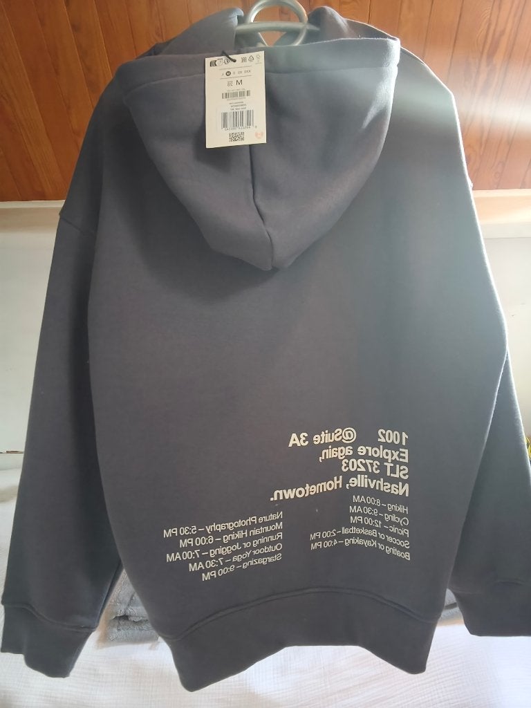 Sweat à capuche Bershka taille M neuf gris/ violet, Neuf, Taille 38/40 (M), Gris, Enlèvement ou Envoi