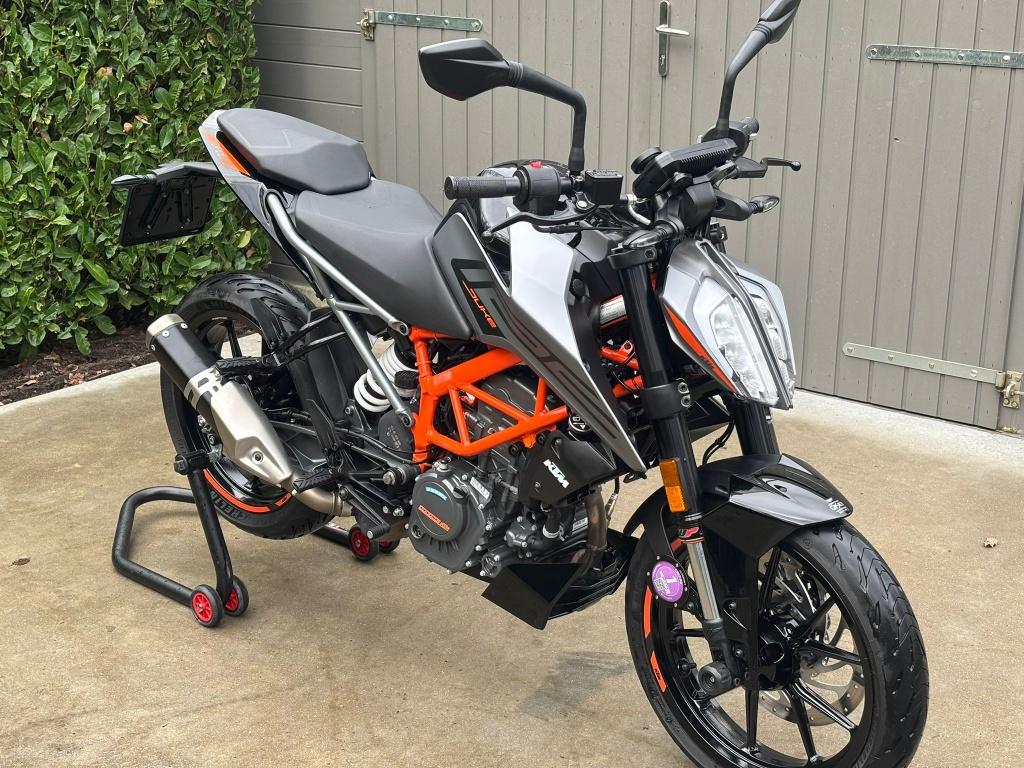 Ktm duke 125 cc, Motoren, LED Verlichting, Gebruikt, Particulier, 125 cc
