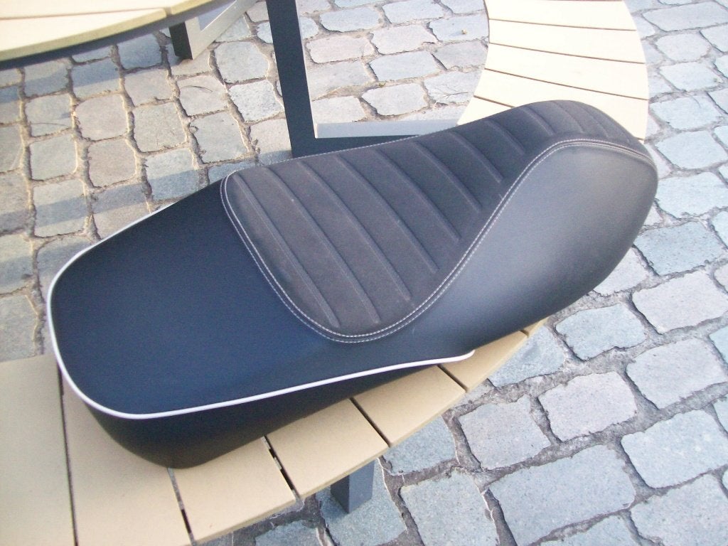 Selle de sport noire Vespa GTS/GTV, Enlèvement ou Envoi, Comme neuf, Selle, Vespa