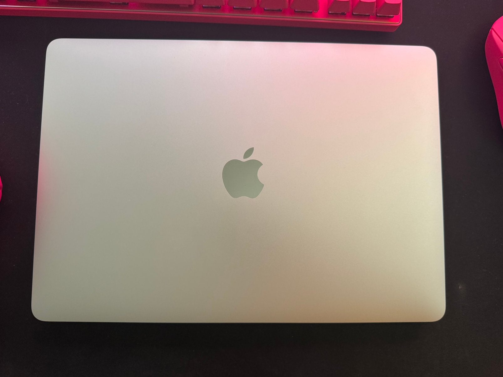 MacBook Pro M1 QWERTY+RU, Ophalen, Gebruikt, Qwerty, 8 GB