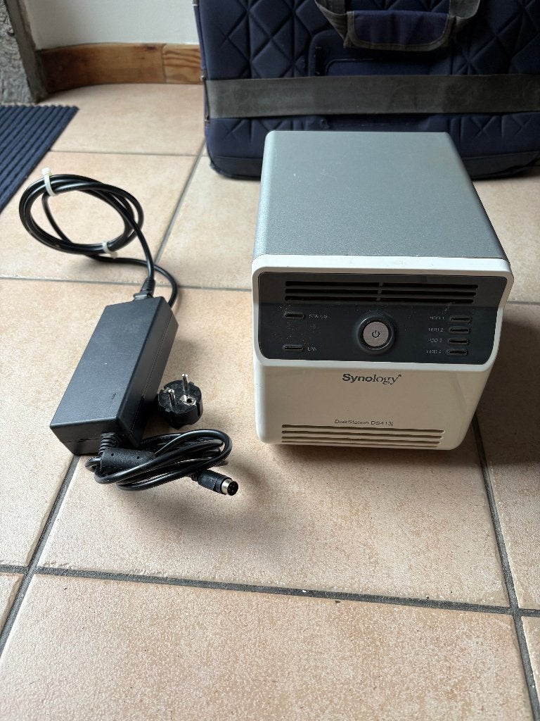 NAS SYNOLOGY DS413j, Enlèvement, Utilisé