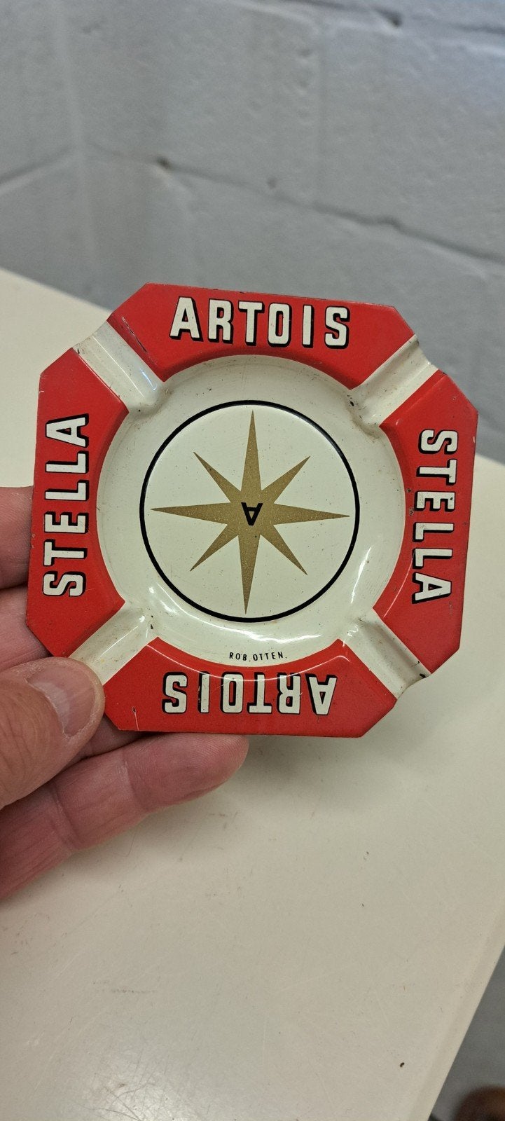 een vintage Stella Artois asbak gemaakt door Rob Otten, Verzamelen, Ophalen of Verzenden, Zo goed als nieuw, Overige typen, Stella Artois